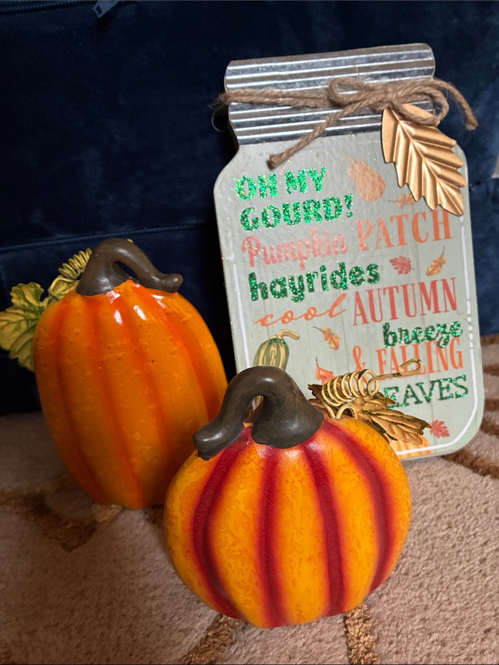Wallflower Green Truck with Orange Pumpkins Autumn Décor - Picture 7 of 8